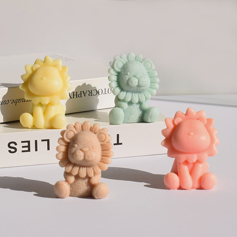 Cartoon three-dimensional lion aromatherapy plaster silicone mold DIY glue diffuser ornament lion aromatherapy candle mold