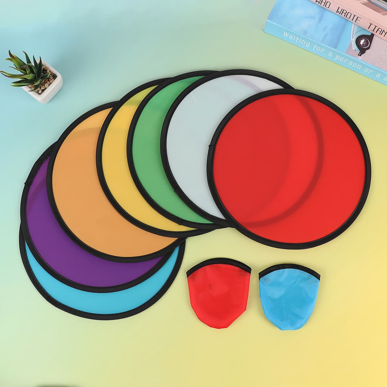 Yeran Flying Disc Fan Factory Nylon Folding Advertising Colorful Flying Disc Fan. Size 25cm