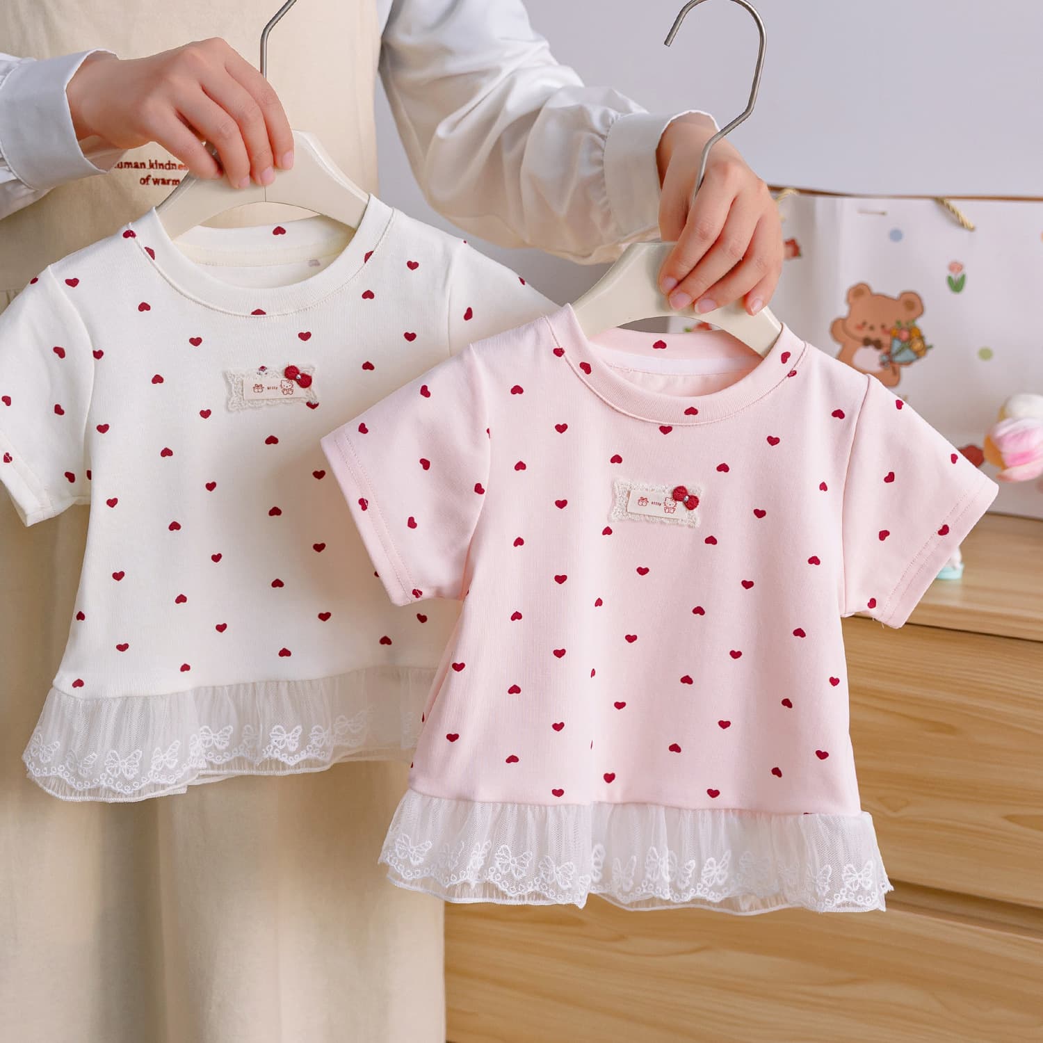 Girls Summer Short Sleeve T-Shirt Korean Style Printed Patchwork Lace Trim Top Fashionable Children's Clothing
