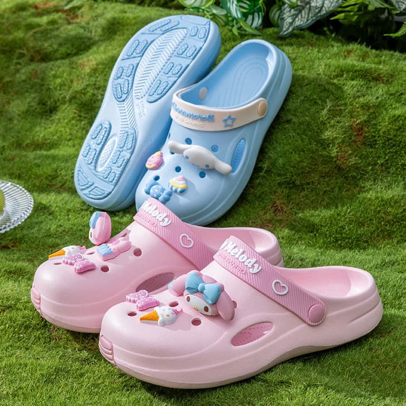 Sanrio Girls' Summer Slide Sandals 2026 New HelloKitty Non-Slip Indoor Slippers Women's Flip Flops