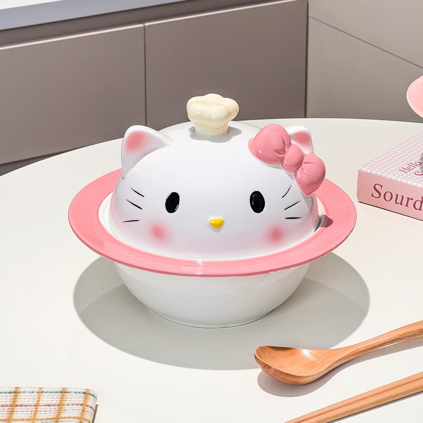 Cute Ceramic Noodle Bowl with Lid and Spoon, Large Capacity, High Appearance, Dormitory Use, Snail Noodle Soup Bowl, Single Serving Tableware