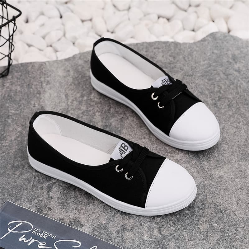 Trendy White Shoes for Women 2026 Spring Style Low-Cut White Canvas Shoes Breathable Summer Casual Sneakers for Pregnant Women
