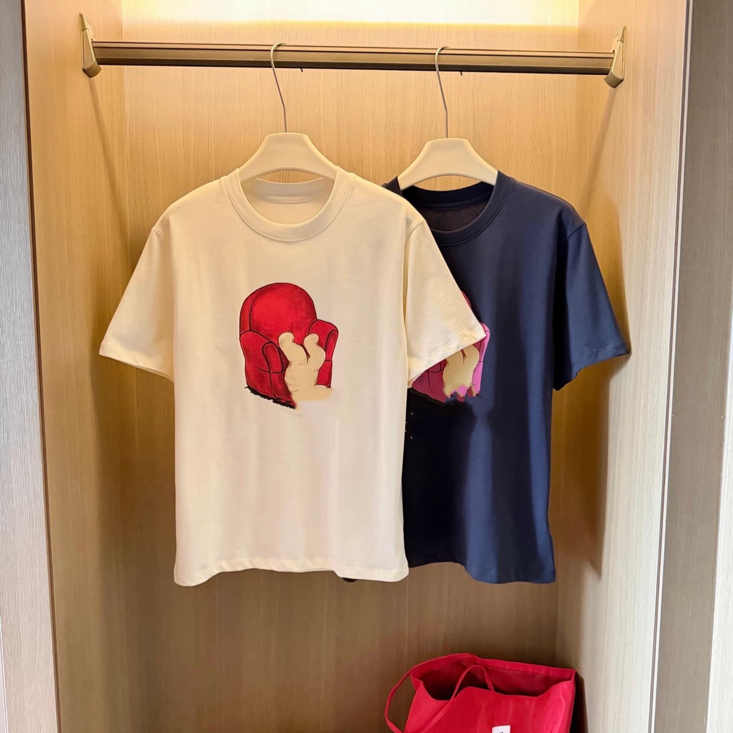 26 New Summer Style Women's Cartoon Print Loose Two-Color Casual Sofa Bear Short-Sleeved T-Shirt Top 0519E6