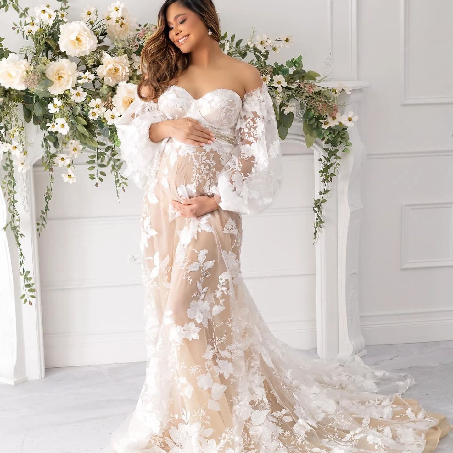 French Light Luxury High-End Lace Strapless Maternity Dress Long Gown for Photography Long Sleeve with Small Train