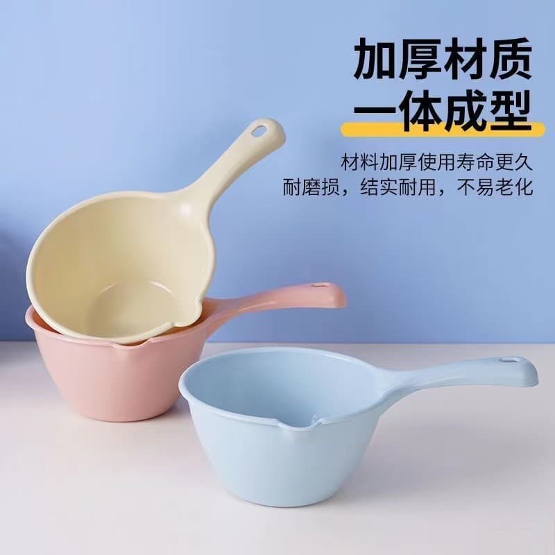 Essential Drifting Water Scoop, Thickened Plastic Ladle for Home, Kitchen, Bathroom, Baby Bathing