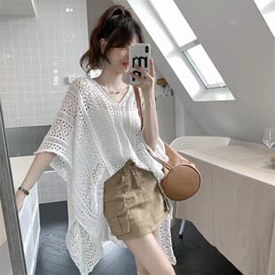 V-Neck Hollow Short Sleeve Knit Top Women Lazy Style Summer Design Sense Niche Unique Loose Cover-Up Shirt