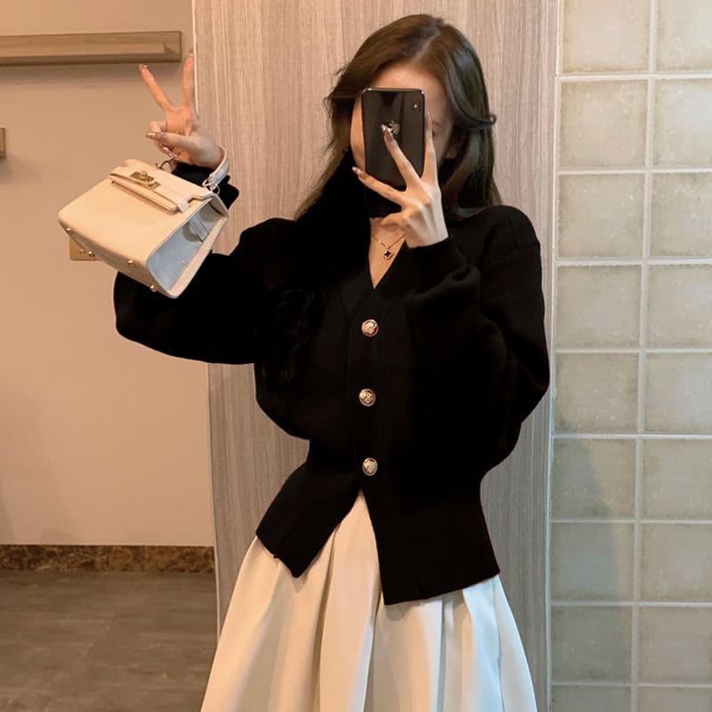 French-style Black Chanel-inspired Cardigan for Women, Autumn/Winter Designer Slim-fit Knit Jacket Top
