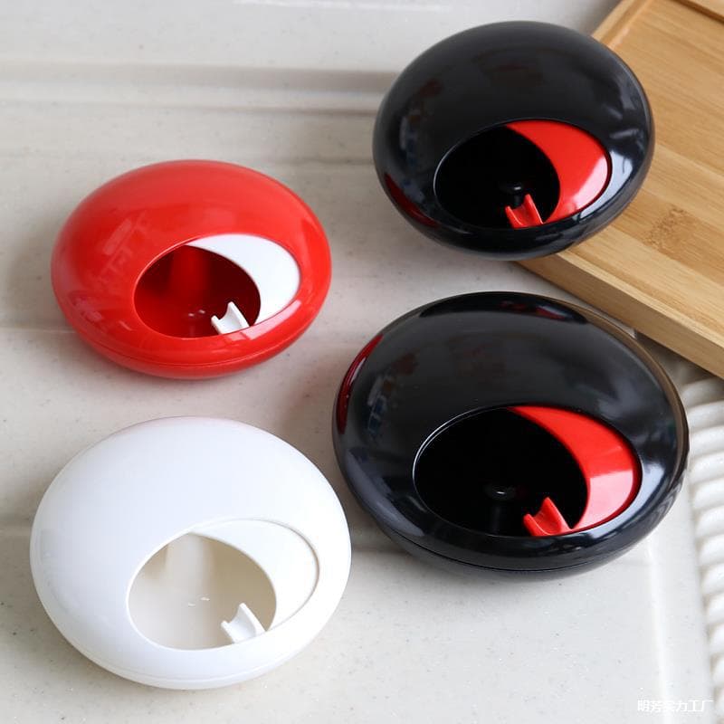 Fashionable Creative Ashtray with Lid to Prevent Fly Ash, Nordic Style Personal Small Size for Living Room Home Use, Windproof Large Ashtray