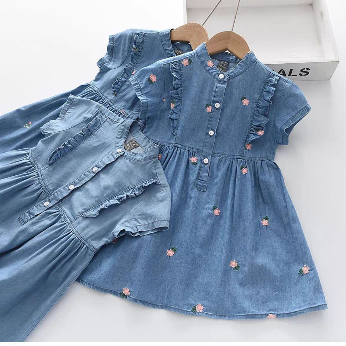 Embroidered Flutter Sleeve Girls Dress Summer Princess Dress Children's Skirt 2026 Summer New Arrival Kids Clothing