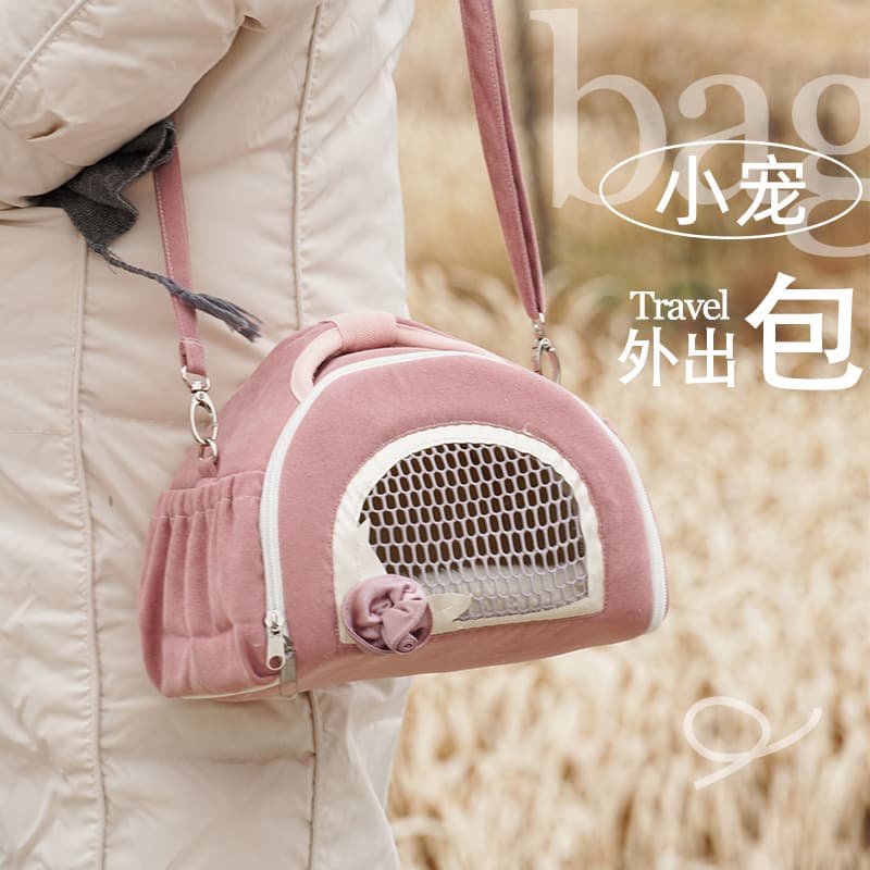 Anti-lost backpack for outing injections, pet products factory, cross-body hanging small pet visible pet bag, breathable and warm to-go bag