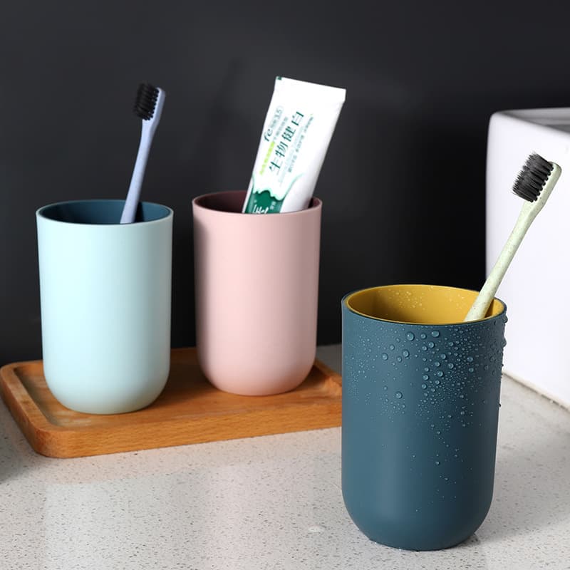 Fresh and simple two-tone mouthwash cup, couple's toothbrush cup, wash cup, plastic household water cup, bathroom toothbrush cup