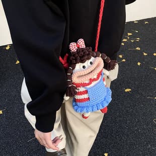 Finished Cartoon Handwoven Bag Girls Ugly Cute Yarn Bag Niche Personality Phone Bag Cute Hook Knit Crossbody Bag