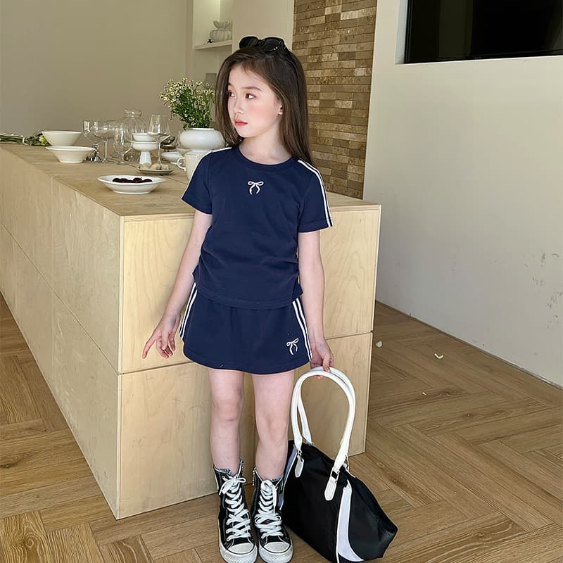 Girls' Summer Two-Piece Set (2025 New Style) - Korean Style, Sporty, Casual, Versatile, Slim Fit
