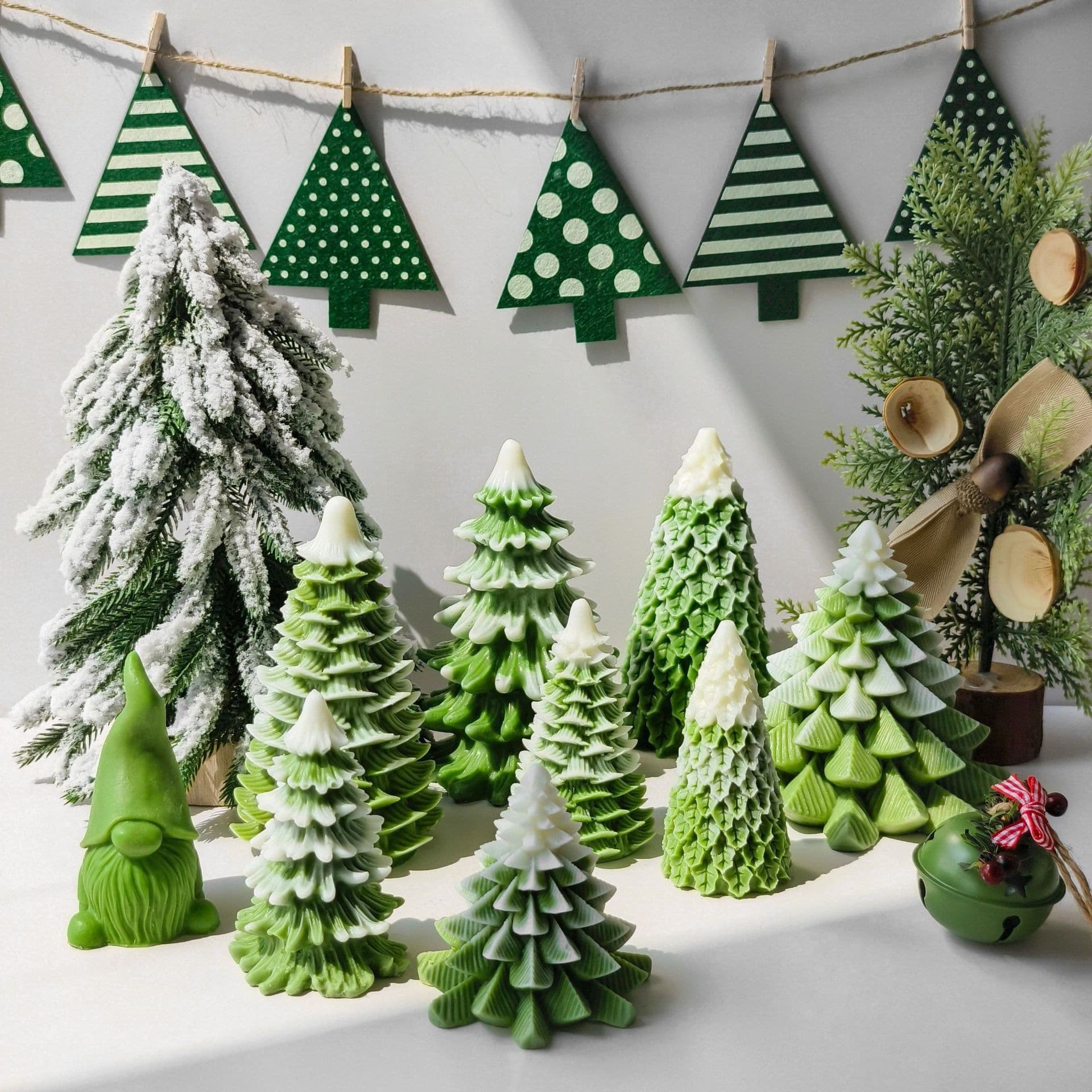 Christmas Series Cross-Border Hot Selling Christmas Forest Elk Ambiance Decorative Scented Candle Decor Wholesale Source
