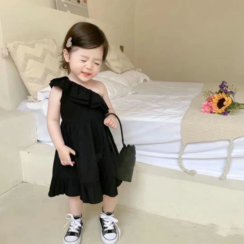 Wholesale Children's Clothing Girls Dress Spring Summer New Children Little Girl Black Off-Shoulder One-Shoulder Princess Dress