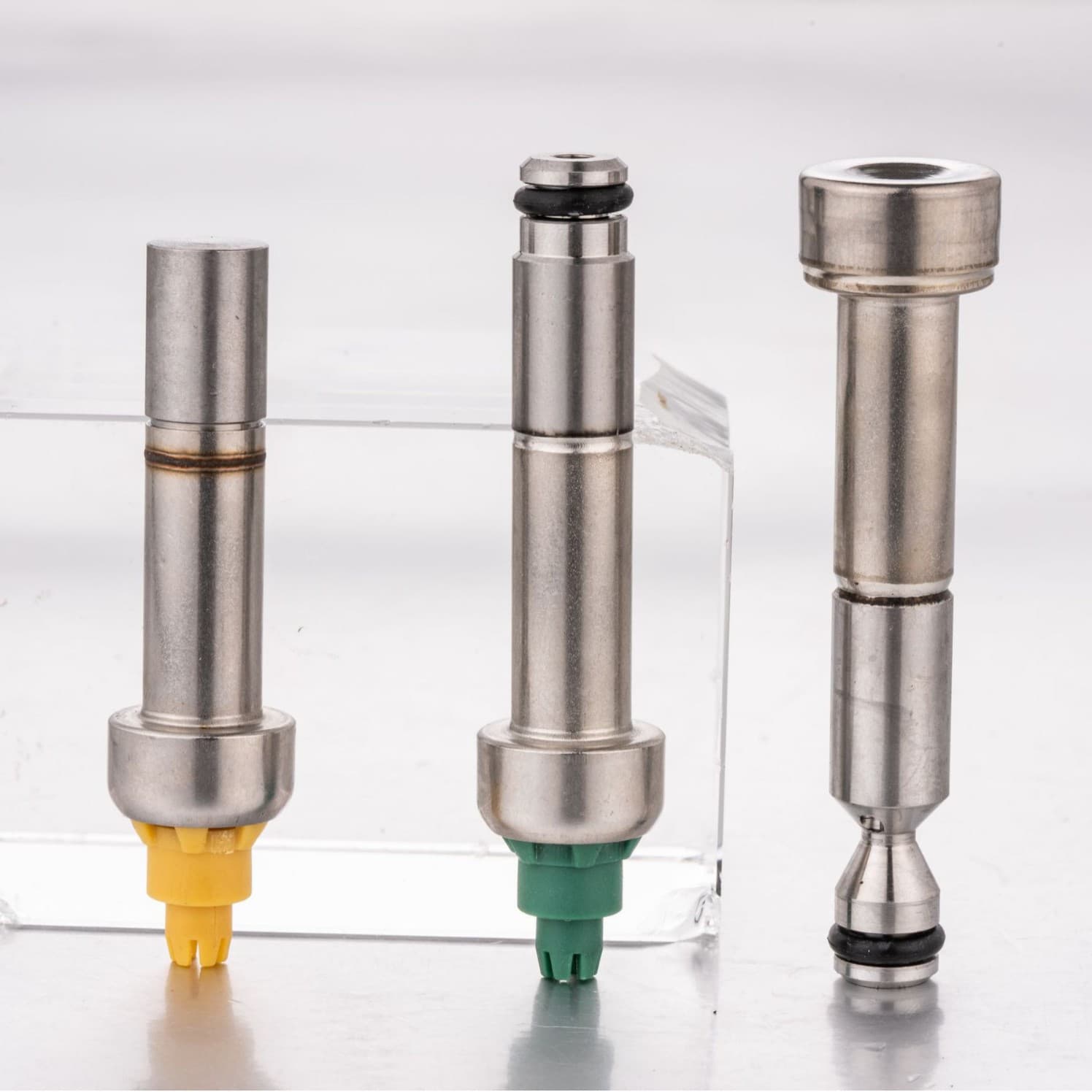 EBS brake solenoid valve core (normally closed, normally open), pneumatic solenoid valve pilot valve core assembly, and various pilot components.