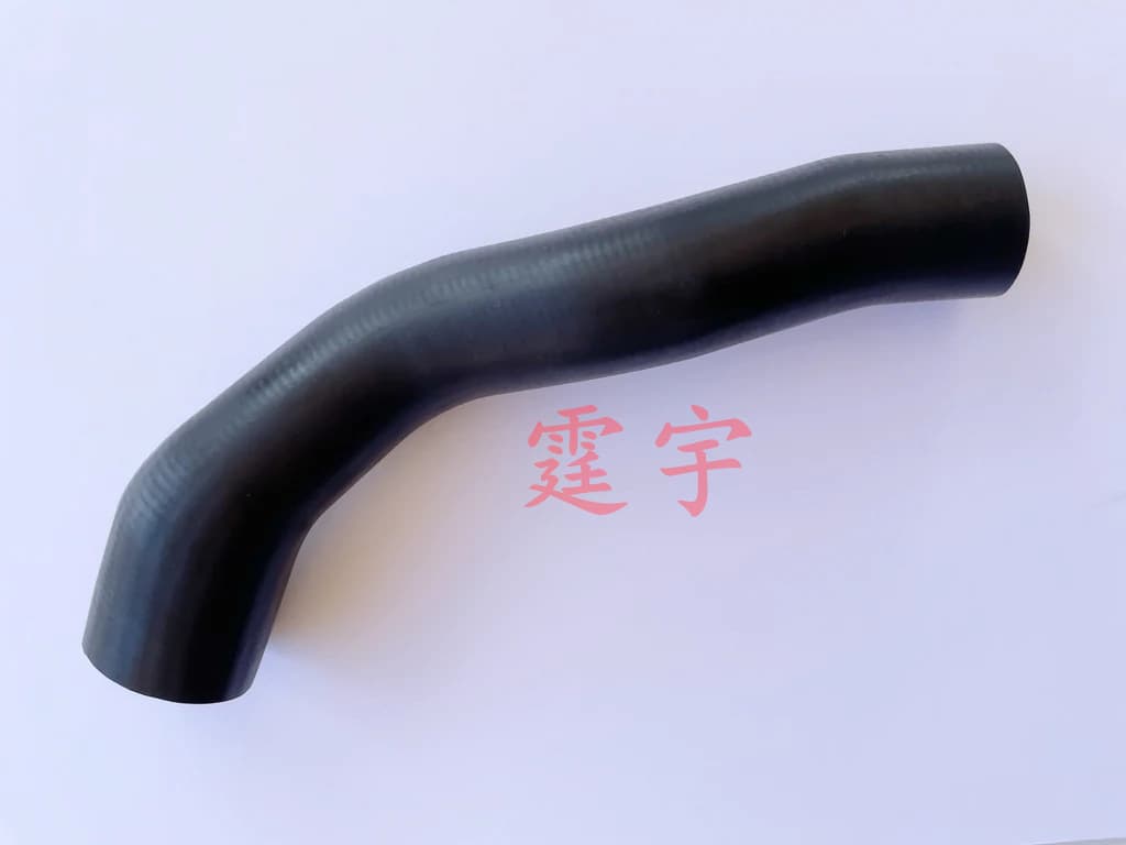 Supply 1505A850 1505A088 For Mitsubishi Car Cooling Water Pipe