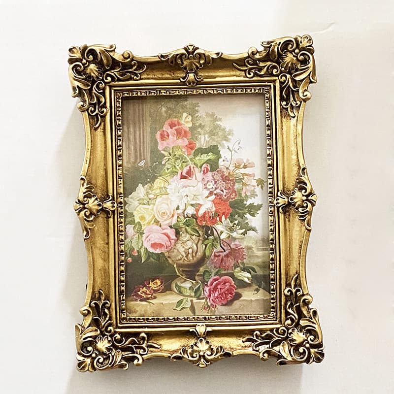 European Style Bedroom Desktop Carved Vintage Resin Photo Frame Retro Door Photo Frame Wall Collage Hangable Picture Frame