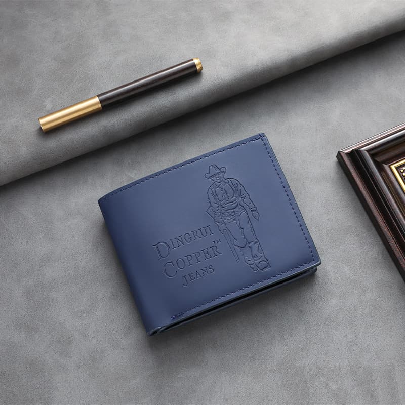 New European and American Retro Short Men's Wallet 2-Fold Embossed Creative Hunter Multi-Card Holder Money Clip Wholesale