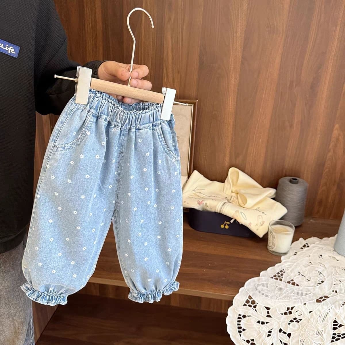 Baby girl super soft thin printed jeans baby girl summer 2025 new style girls style lantern anti-mosquito pants