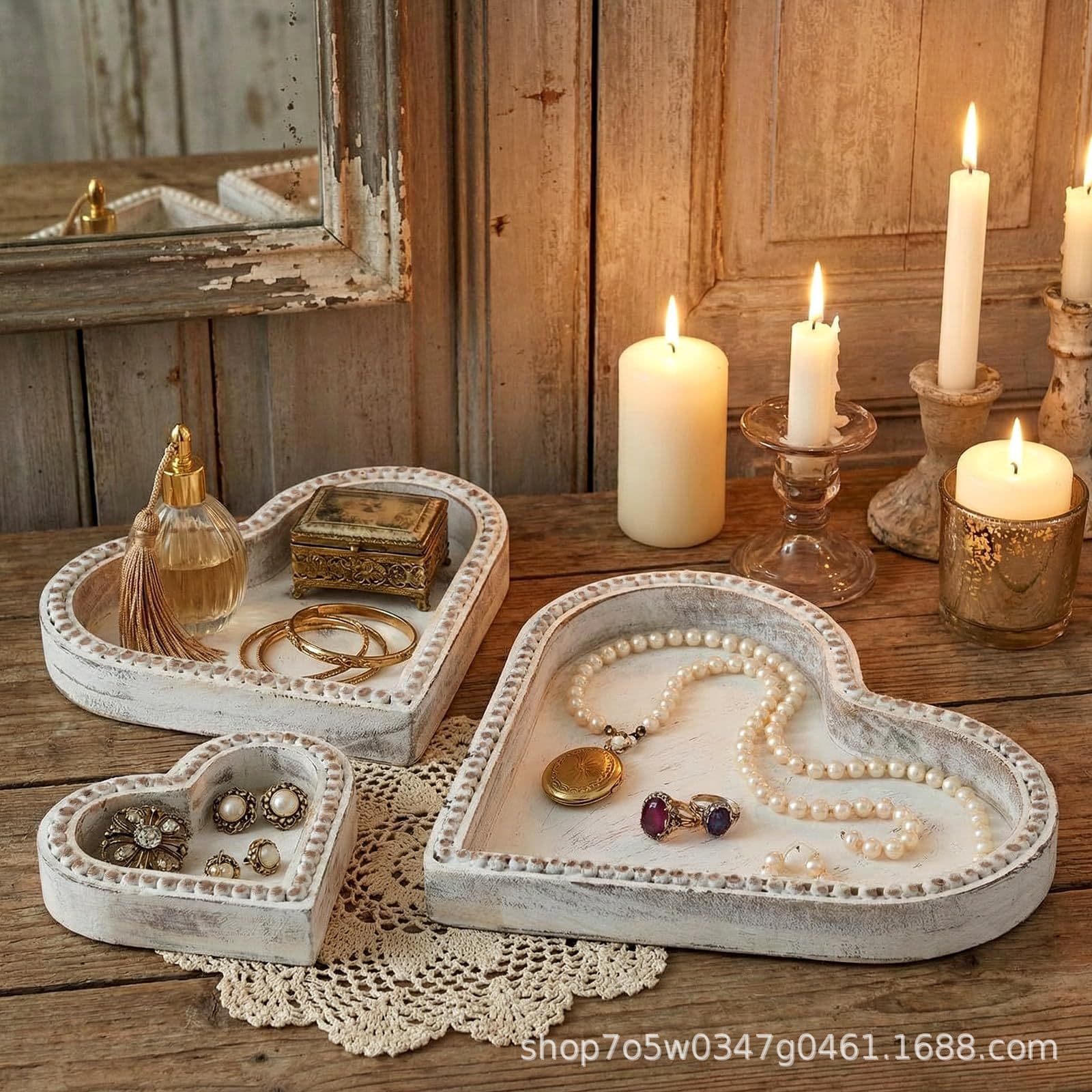 Wooden Heart-Shaped Tray Valentine's Day Candle Aromatherapy Decorative Tray Farmhouse Dining Table Tray Snack Tray Beaded Tray