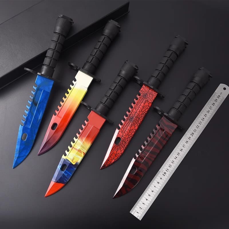 CSGO GaMe Peripheral M9 Thorn Knife Model Handicraft Toy Knife Plastic Training Knife Collectibles Unedged