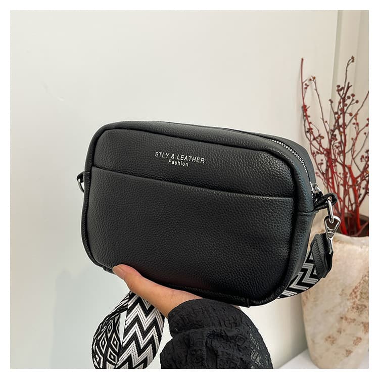 New Cross-Border Fashion Women's Bag with Wide Shoulder Strap, Simple and Stylish Commuter Casual Shoulder Crossbody Small Square Bag