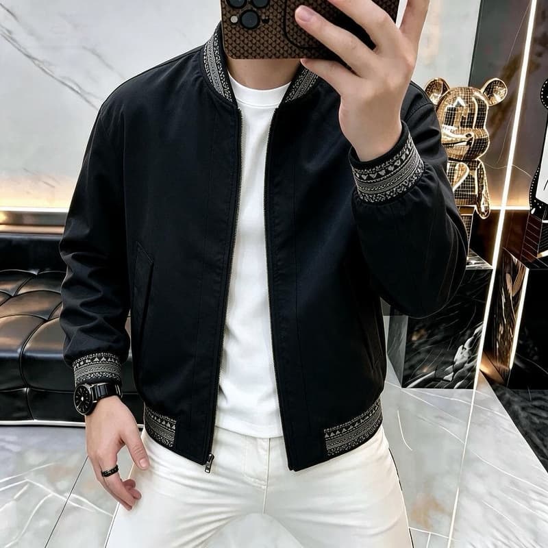 Streetwear High Quality American Retro Collegiate Baseball Jacket for Men and Women 2026 New Solid Color Minimalist Couple Top Men