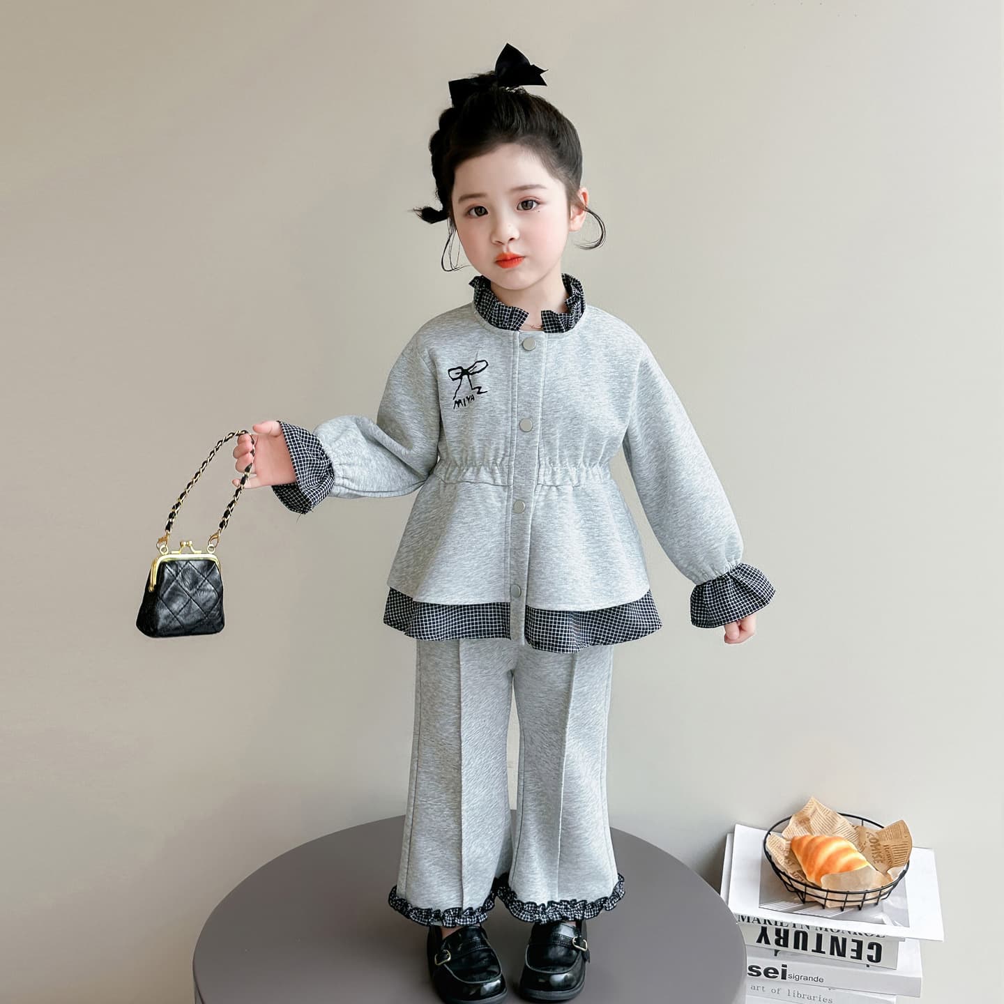 Girls' Super Cute Outfit Spring 2026 New Stylish Korean Style Two-Piece Set for Toddlers and Kids Hoodie and Casual Pants