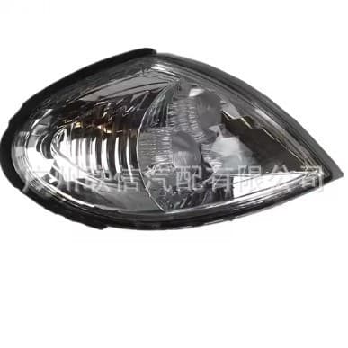 26135-4M500 26130-4M500 Nissan Sunny Corner Light Turn Signal Daytime Running Light SUNNY N16 02
