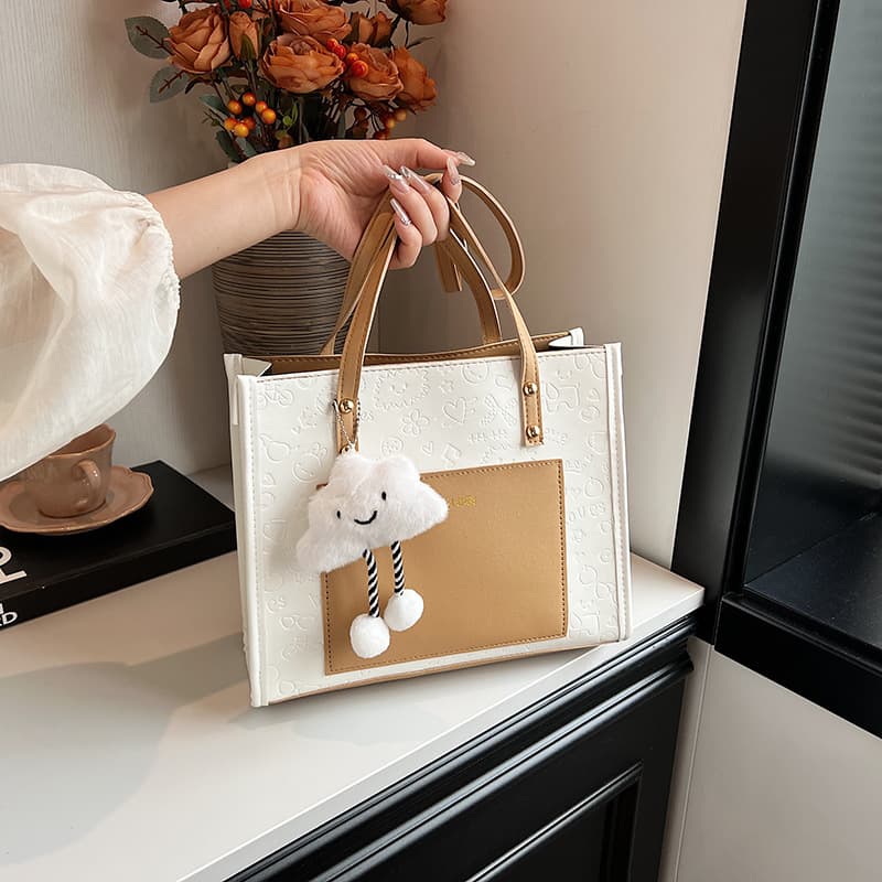 2026 Spring/Summer New Trendy Tote Bag Large Capacity Versatile Color-Block Contrast Shoulder Bag Niche Handheld Shoulder Bag