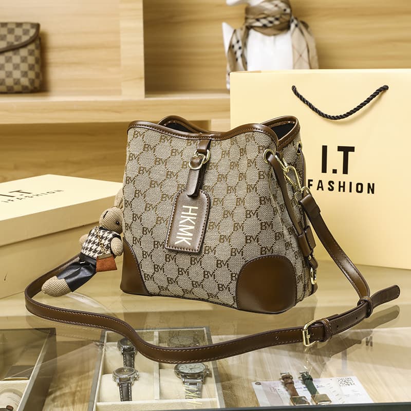 Bags for women 2026 new style printed portable bucket bag Korean style textured one-shoulder cross-body bag popular women's one-piece drop shipping