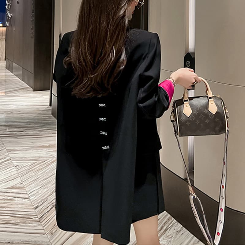 Trendy Plus Size Black Premium Blazer for Women, Korean-style Loose Casual Jacket 2501