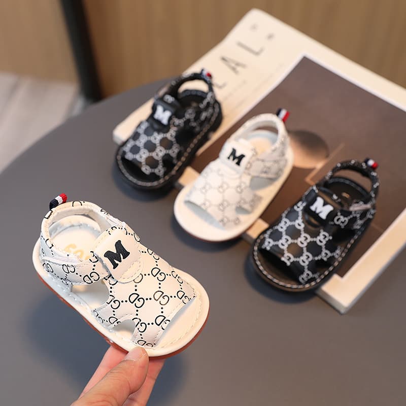 Summer Infant Toddler Sandals Soft Sole Walking Shoes 0-1 Year Old Boys Beach Shoes Girls Baby Squeaky
