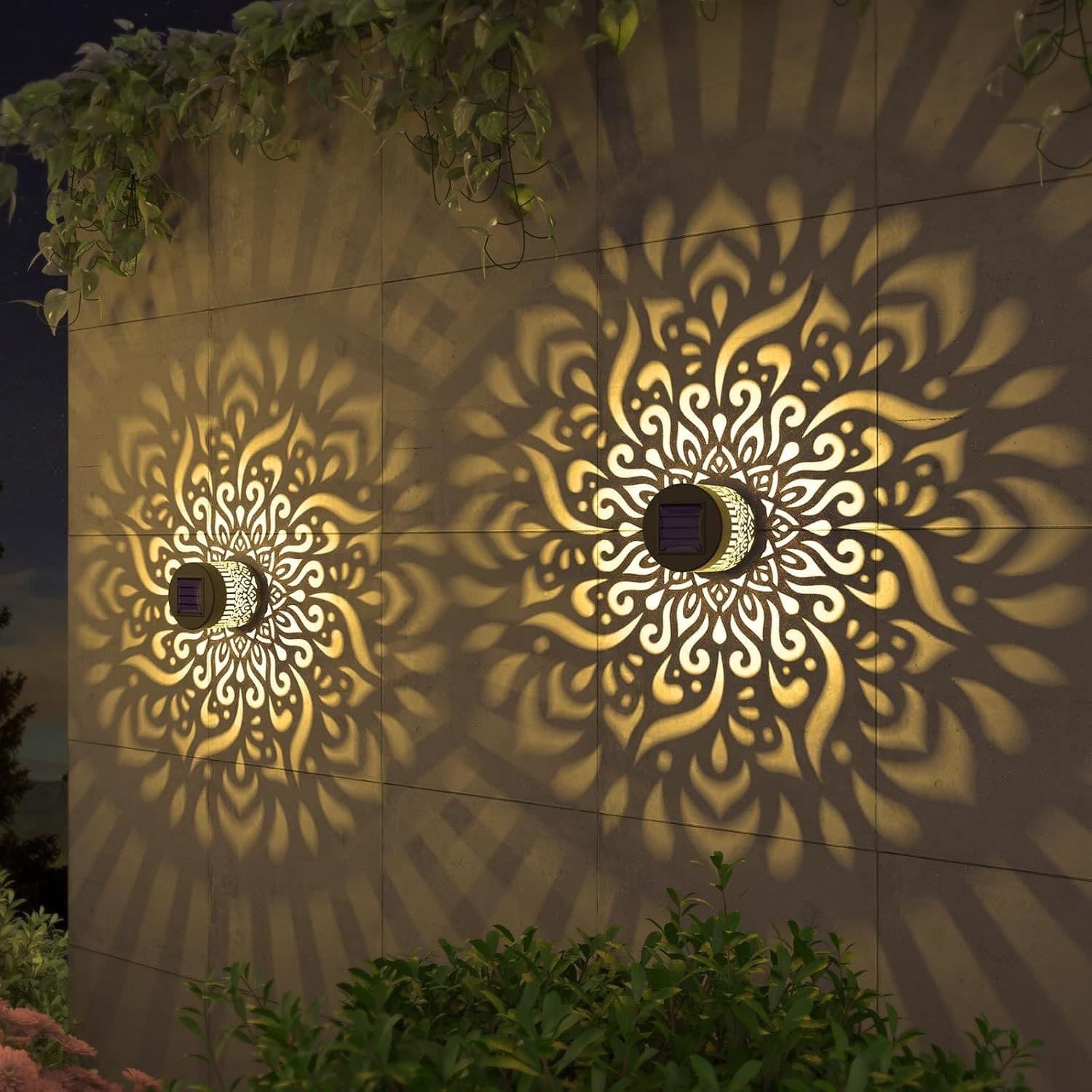 Solar outdoor wall lamp waterproof spotlight mandala pattern induction garden lamp villa iron wall hanging lantern lamp