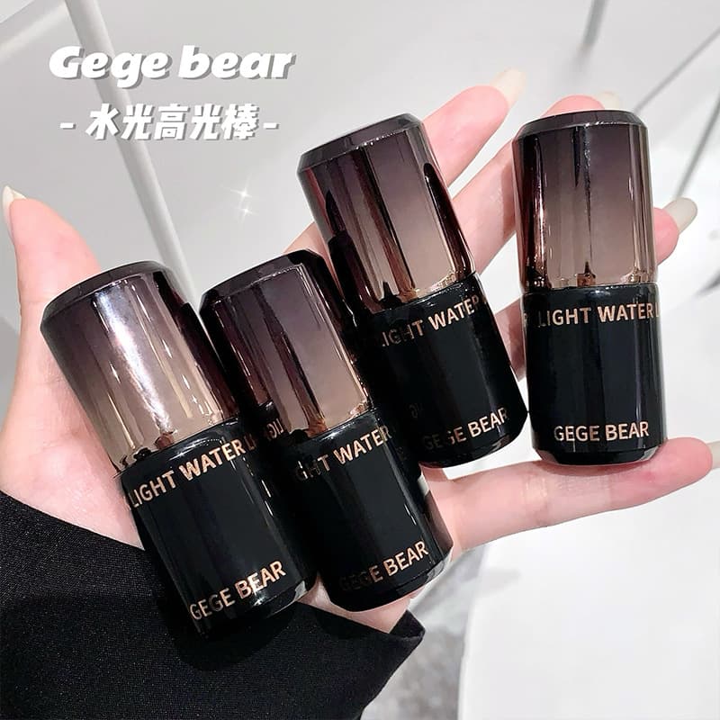 Gege Bear Dark Night Glazed Water Glow Highlighting Stick is pink, naturally brightening and finely shimmering Korean style pseudo-makeup student party