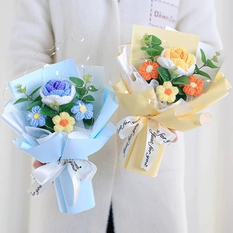 Cross-border Knitted Rose Yarn Bouquet Artificial Flower Hand-woven Puff Bouquet for Women Best Friend Birthday Hand Bouquet
