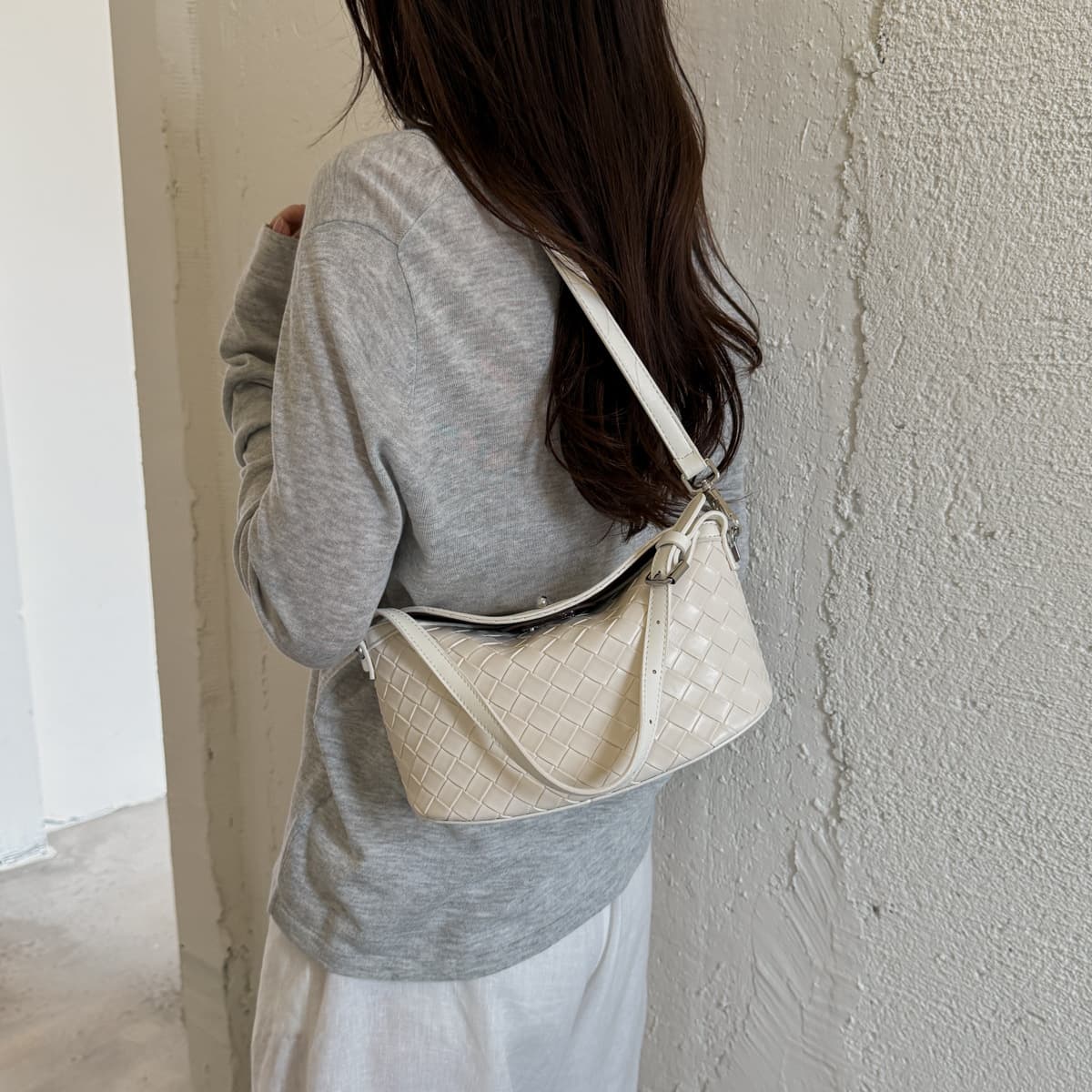 Woven simple women's bag fashion 2026 new handbag versatile small bag crossbody bag casual shoulder bag trendy