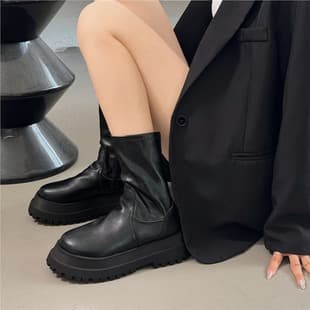 2024 New Korean Style Fashion Casual Riding Boots High Top Cool Motorcycle Boots Cross-border Short Thick Sole Boots for Women