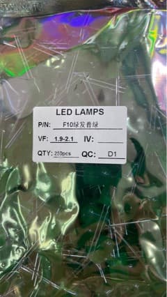 10mm green emitting ternary standard green long-leg LED, 250 pcs per pack, large stock, shipped immediately upon order
