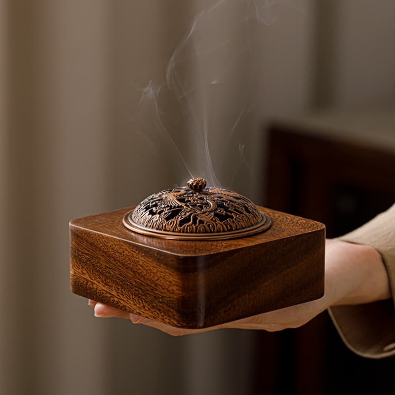 Walnut Zen tea ceremony incense burner solid wood household ancient style indoor Chinese agarwood incense creative ornaments small plate incense burner