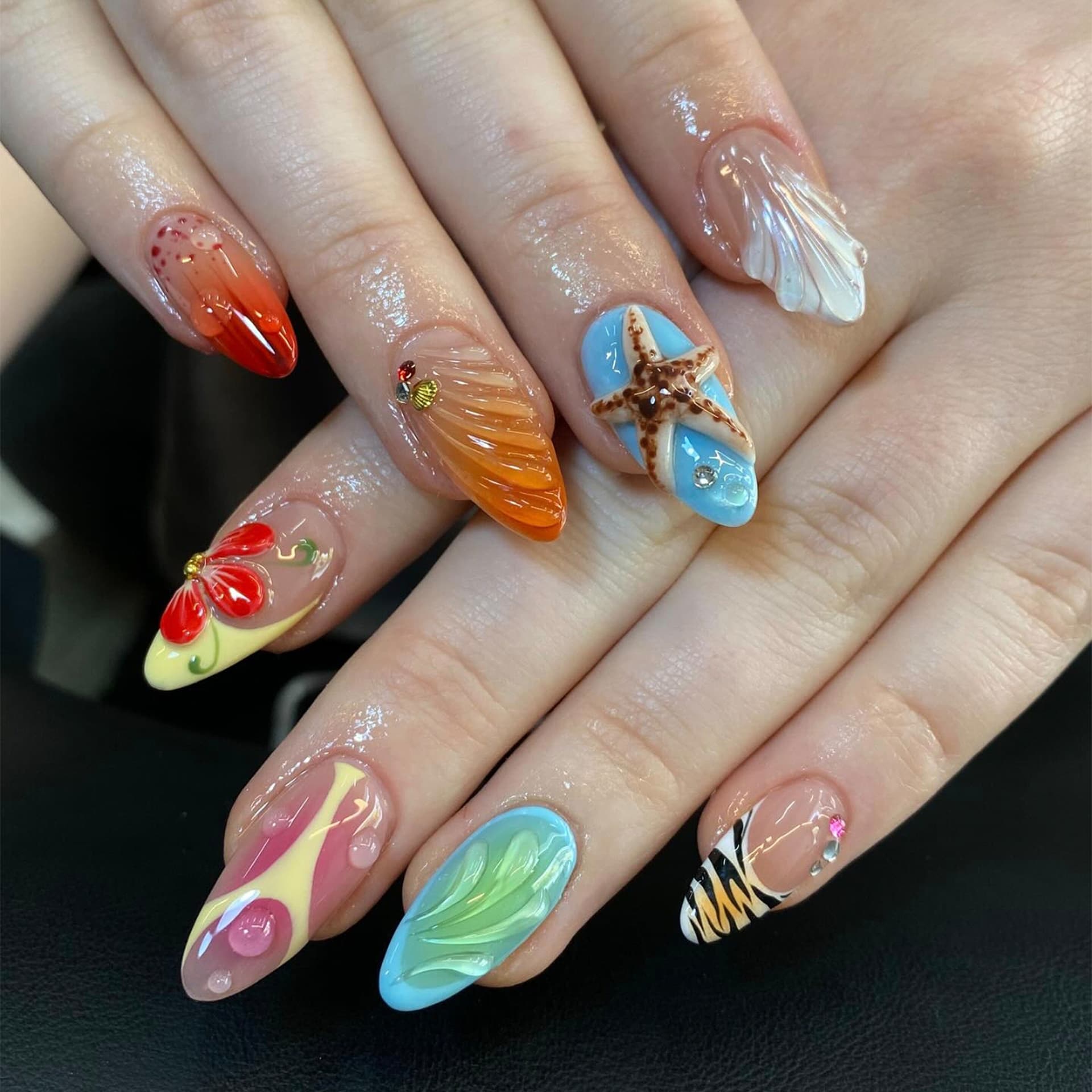 30 Pcs European and American Summer Hot 3D Wave Starfish Shell Almond Press-On Nails Leopard Print French Blush Nail Art
