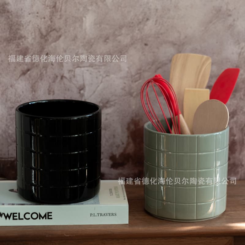 Manufacturer Customized Creative Plaid Ceramic Storage Jar Kitchen Tool Tube Shovel Knife and Fork Multi-Functional Storage Jar