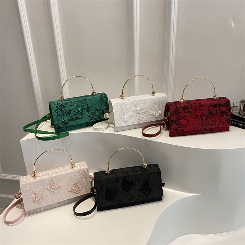 Creasing lace solid color 2025 new butterfly embroidery European and American fashion one-shoulder crossbody handheld small square bag for women