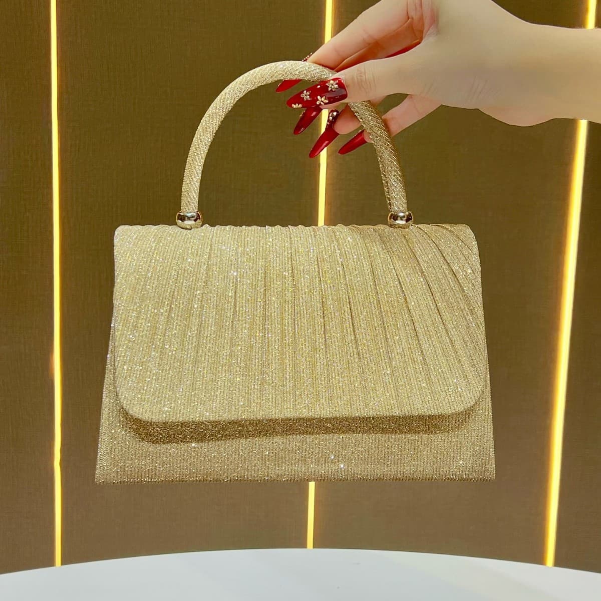 New Gold Pleated Handbags Holiday Accessories Party Essential Bags Banquet Bags Shoulder Crossbody Bags Evening Bags