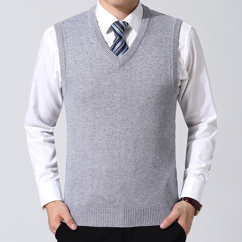 2025 Autumn New Men's V-Neck Loose Knit Vest Solid Color Sleeveless Sweater Vest