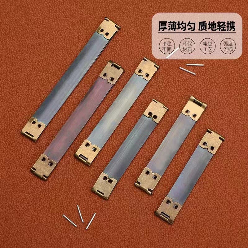 Manufacturer direct hardware spring piece, handbag luggage pocket clip, coin box clip parts, drawstring accessories multiple specifications.