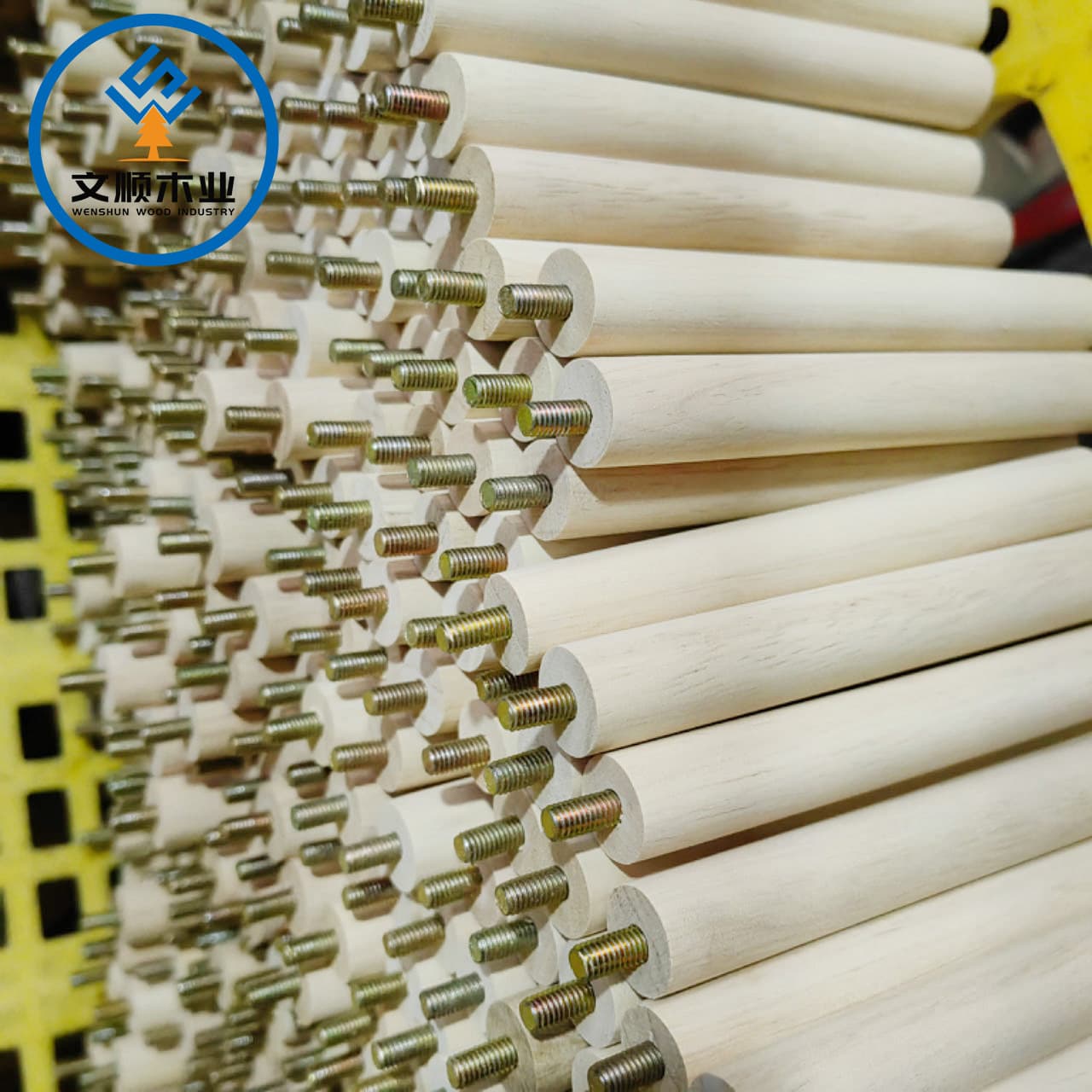 Factory wholesale ash wood, rubberwood, hemlock, beech solid wood splicing extended nut screw solid wood round rod stick
