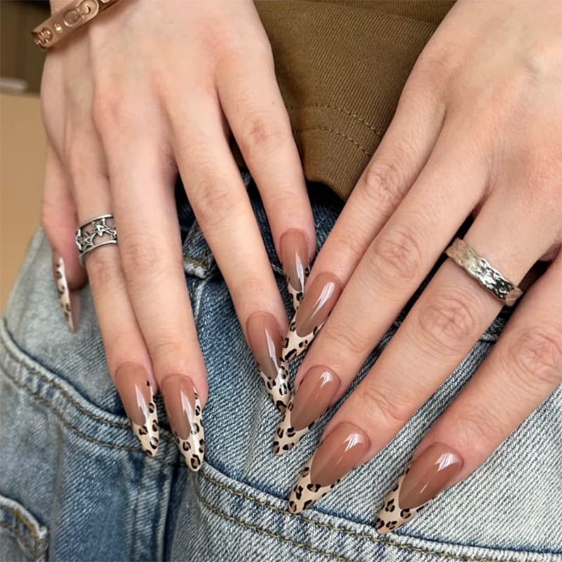press on nails wear manicure nail pieces wholesale short almond nails fake nails french leopard print nail pieces