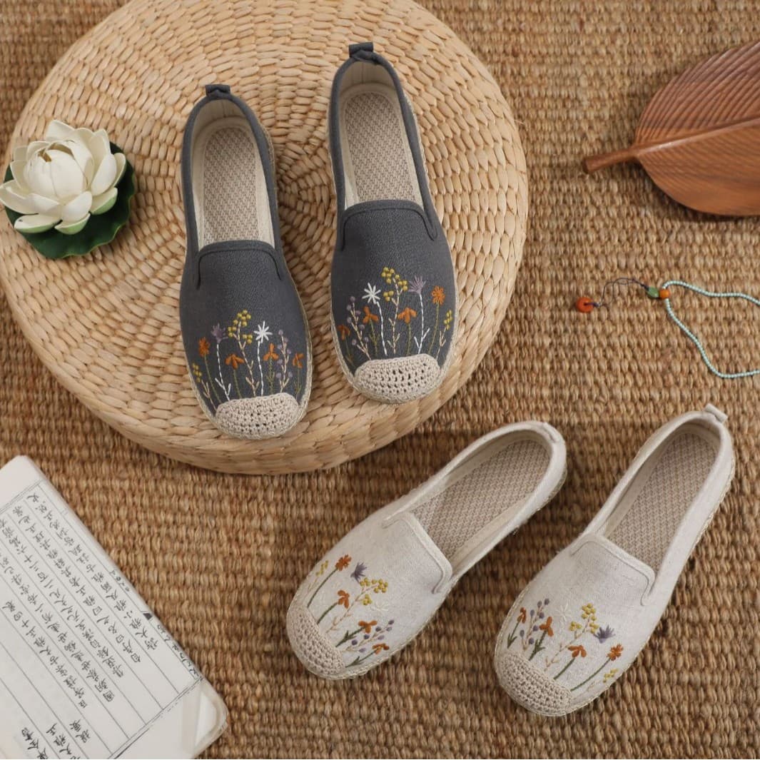 Taiyi 2025 New Style Old Beijing Embroidered Shoes Flat Casual Embroidery Cloth Shoes Fisherman Shoes Factory Wholesale